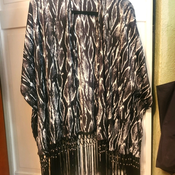 Jennifer Lopez black kimono size S/M - Picture 1 of 3